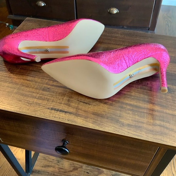 Sam Edelman Metallic Hot Pink Pointed-Toe Pumps - Picture 7 of 8
